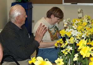 Dave and Beth staging daffodils